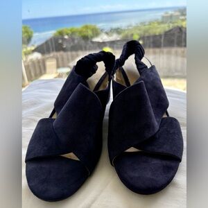 Cole Haan, women heeled open toe dark blue sandals, 9.5, like new, no defects
